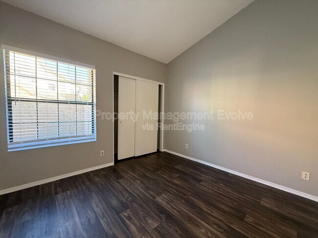 Building Photo - 455 S Mesa Dr