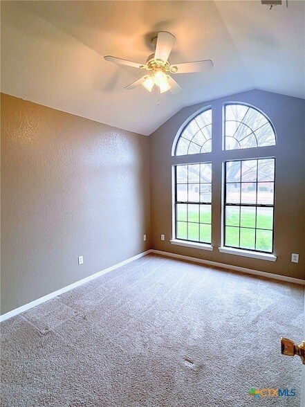 Building Photo - 4205 Bluestem Ln
