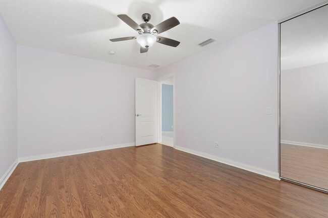 Building Photo - 9083 SE Hawks Nest Ct