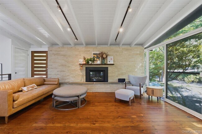 Building Photo - 28 Mallard Rise