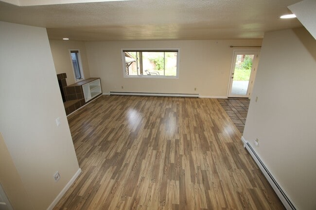Building Photo - 5941 Keyann Cir