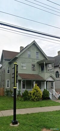 Building Photo - 469 Howard Ave