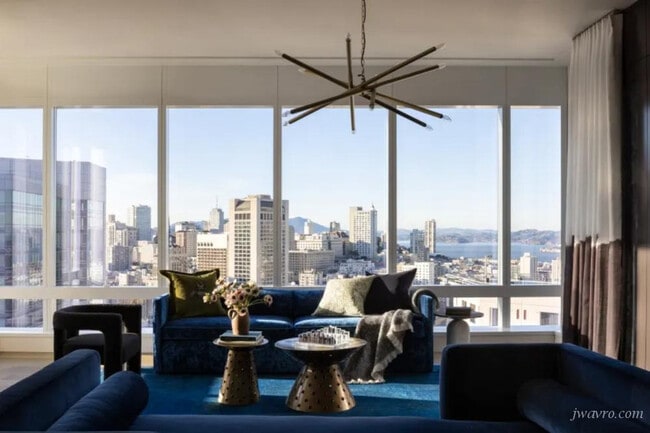 Building Photo - 706 Mission St