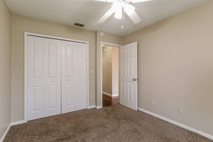 Building Photo - 2955 Waters View Cir