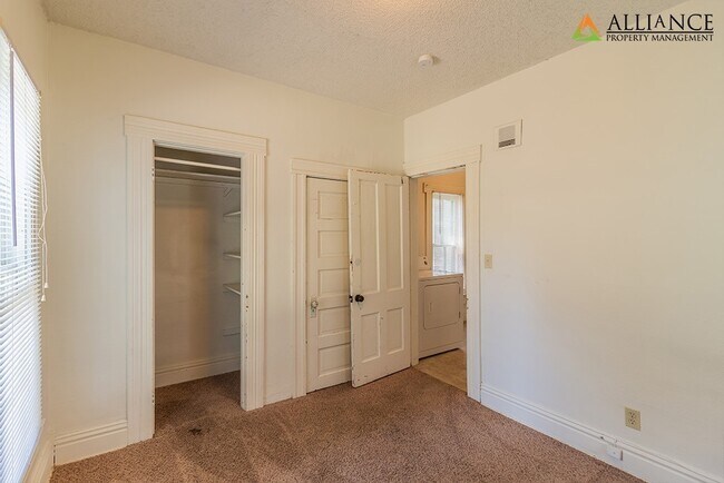 Building Photo - 711 Fremont St