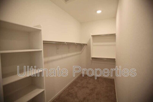 Building Photo - 25209 N 144th Dr