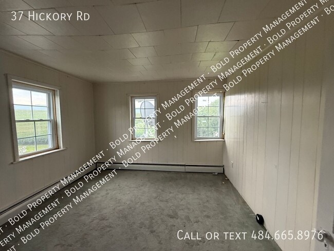 Building Photo - 37 Hickory Rd