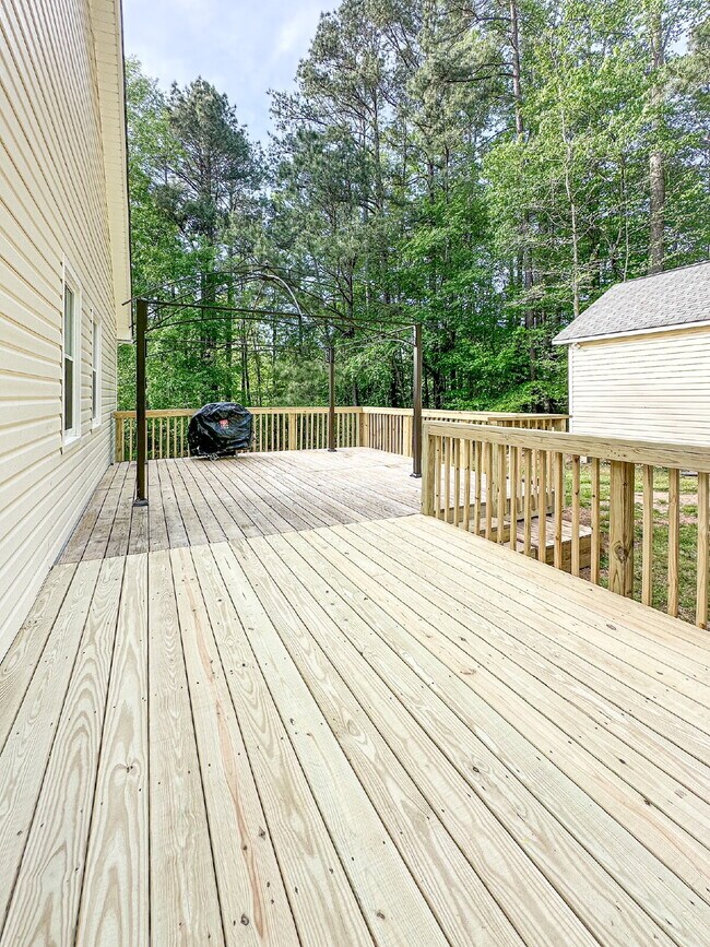 Building Photo - Peaceful One-Story Retreat in Franklinton, NC
