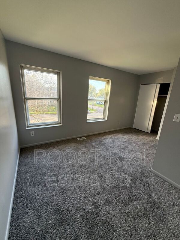 Building Photo - 6820-6826 Emerald Ave