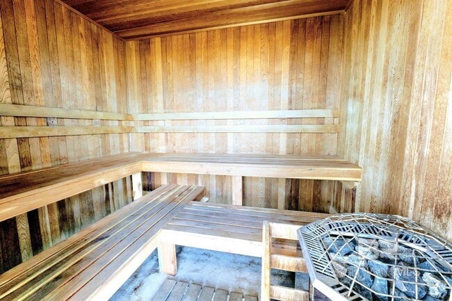 Building Photo - 455 E Beach Blvd