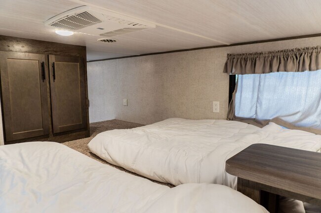 Building Photo - Turn-Key Park Model in Yuma Foothills – Fu...