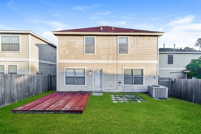 Building Photo - 21610 Rain Leaf Ct