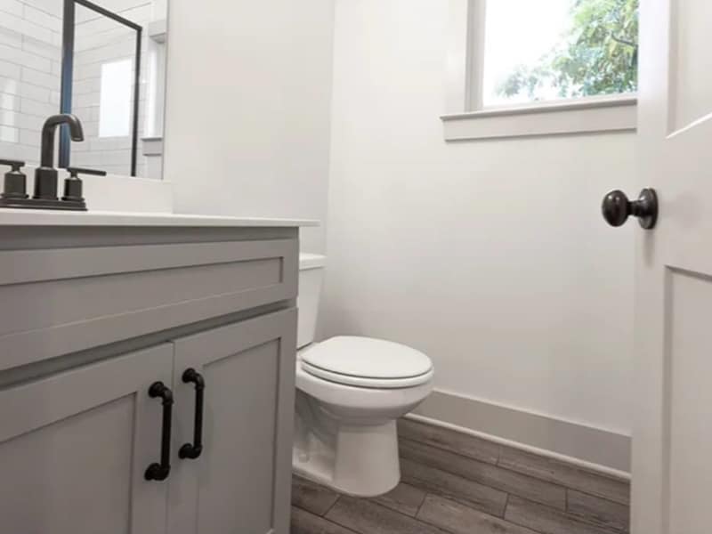 Building Photo - 615 King Arnold St