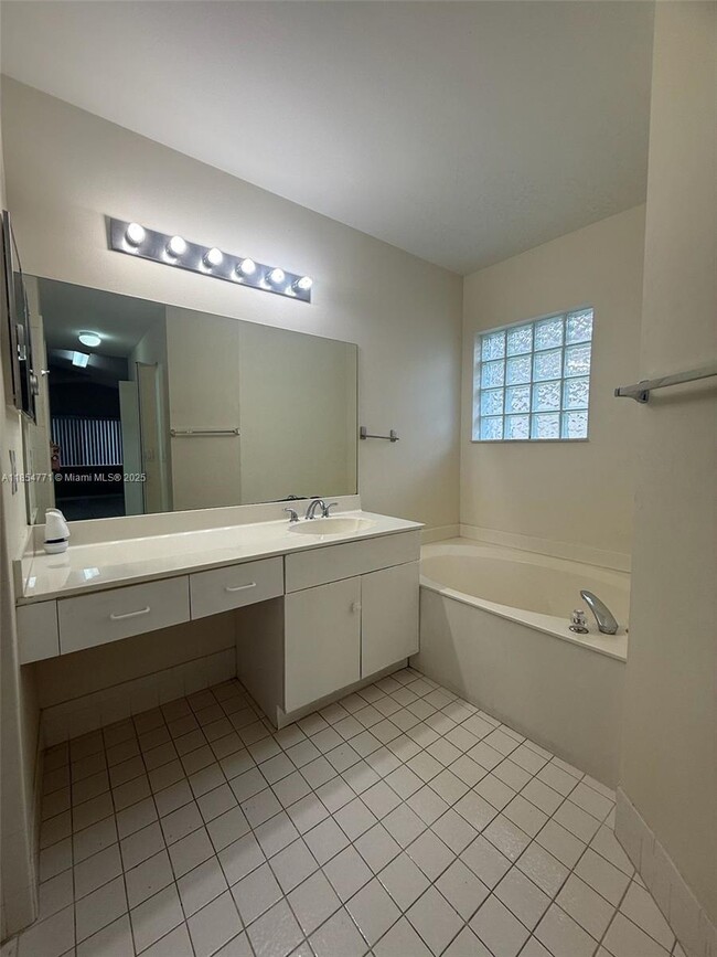 Building Photo - 15801 SW 85th St