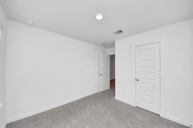 Building Photo - 8034 Tropea Dr