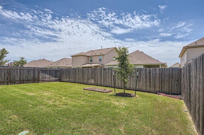Building Photo - 821 Durness Dr