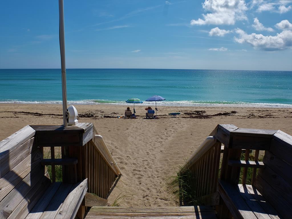 Building Photo - 10102 S Ocean Dr