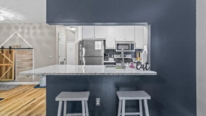 Building Photo - Charming 2-Bedroom, 2.5-Bathroom Townhome with Community Pool! Available TODAY!