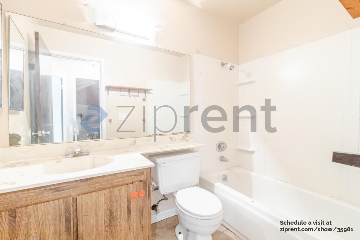 Building Photo - 10978 Hirschfeld Way