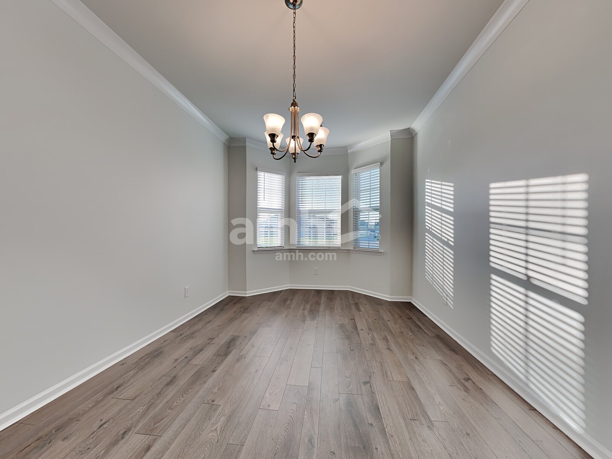 Building Photo - 139 Stagecoach Ave