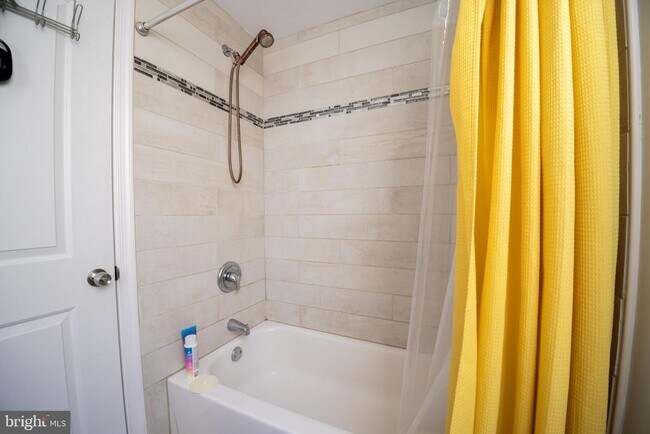 Building Photo - 1407 S 18th St