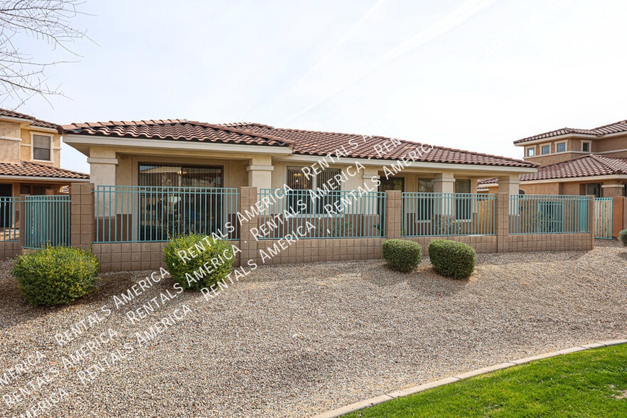 Building Photo - 2218 N 135th Dr