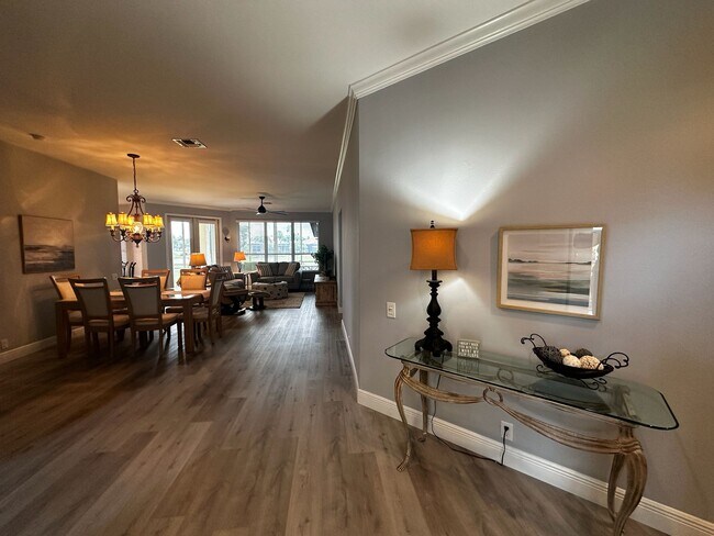 Building Photo - 9240 Bayberry Bend