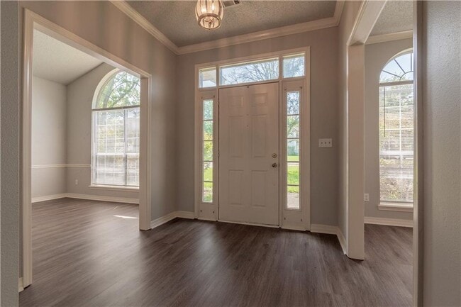 Building Photo - 1508 N Arthurs Ct