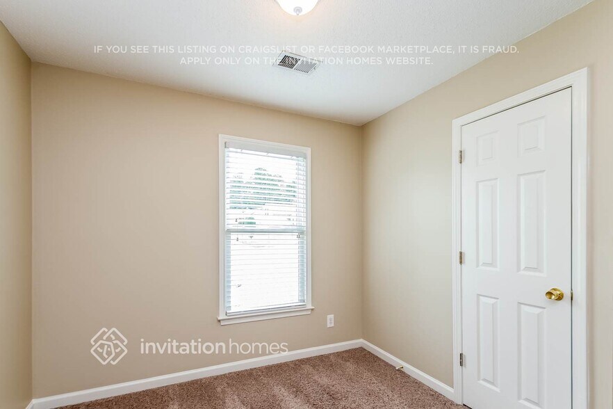 Building Photo - 715 Saddle Shoals Dr