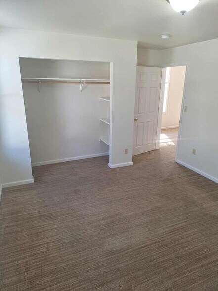 Building Photo - 1808 S 13th St