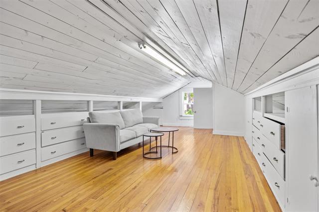 Building Photo - 2701 Benbrook Blvd