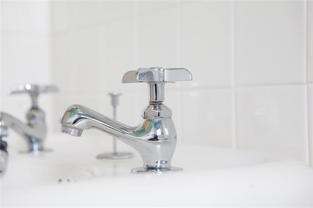 Building Photo - 5347 Lewis St