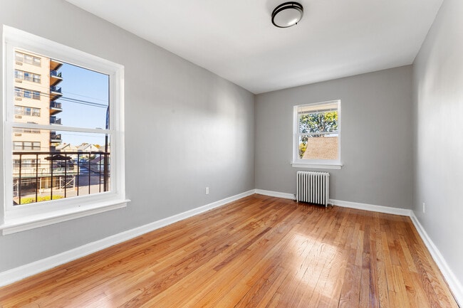 Building Photo - 836 Jersey Ave
