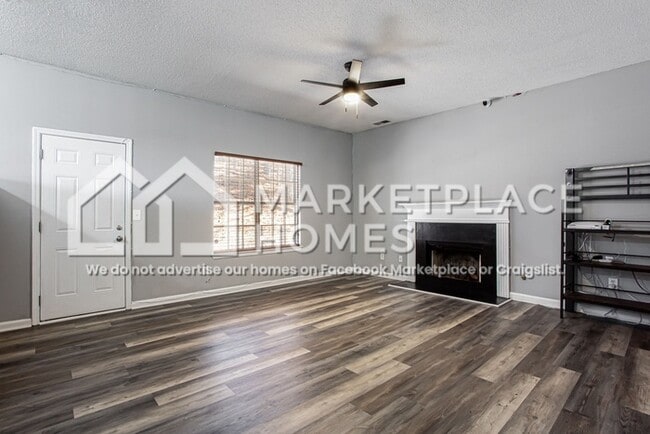 Building Photo - 832 Asbury Way