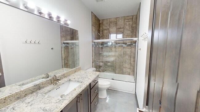 Building Photo - Partially Furnished Home