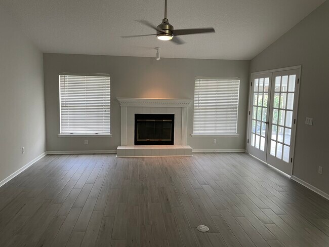Building Photo - 65 Waterbridge Pl