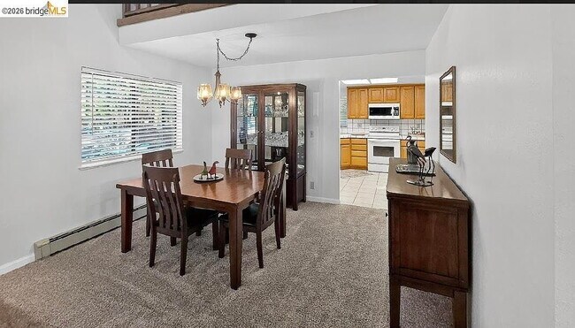 Building Photo - Single Family Home For Rent