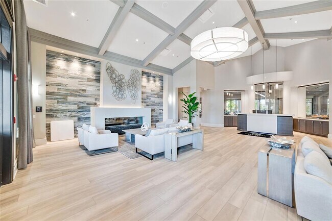 Building Photo - 16804 Vardon Ter