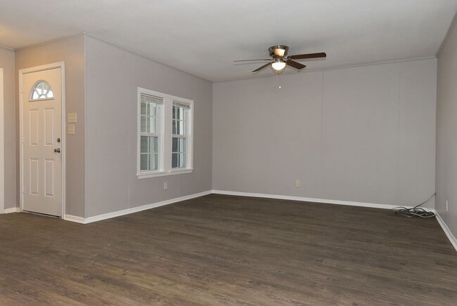 Building Photo - 50003 Del Ra Dr