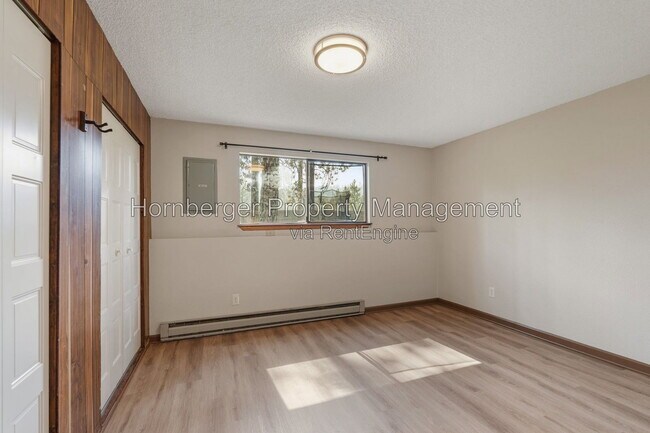Building Photo - 816 S Robinhood St