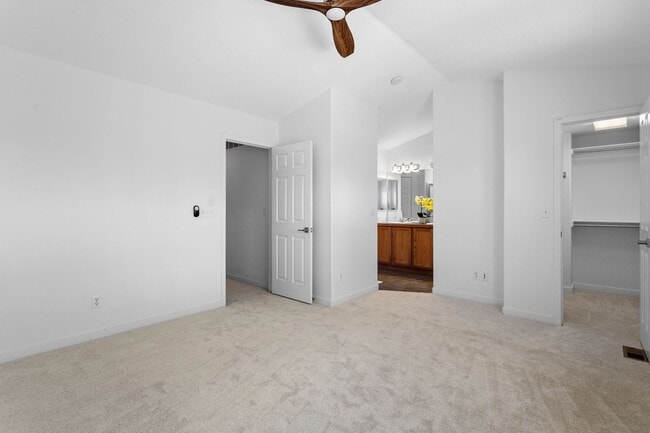 Building Photo - Recently Updated 3 Bedroom 2 Bath Home - Broomfield!