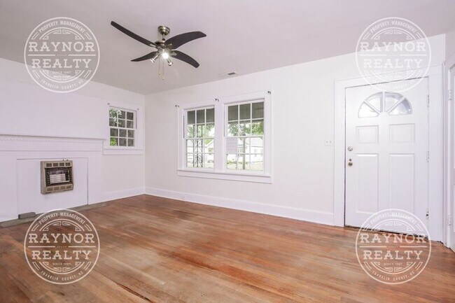 Building Photo - 206 Layton St