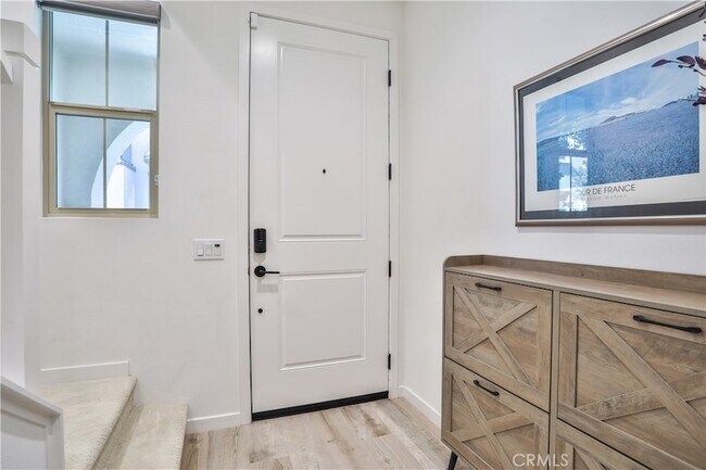 Building Photo - 224 Babson Ct