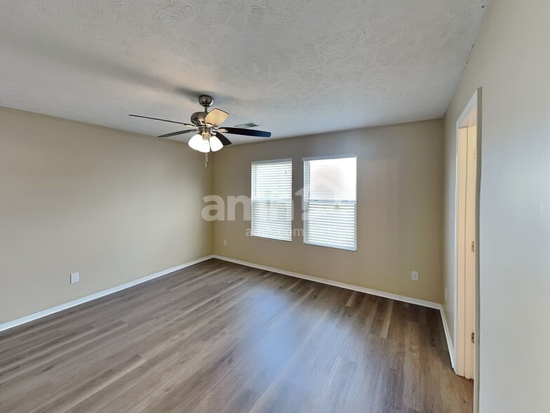 Building Photo - 5000 Hancock Cir