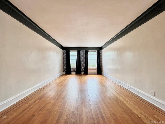 Building Photo - 73-20 Austin St