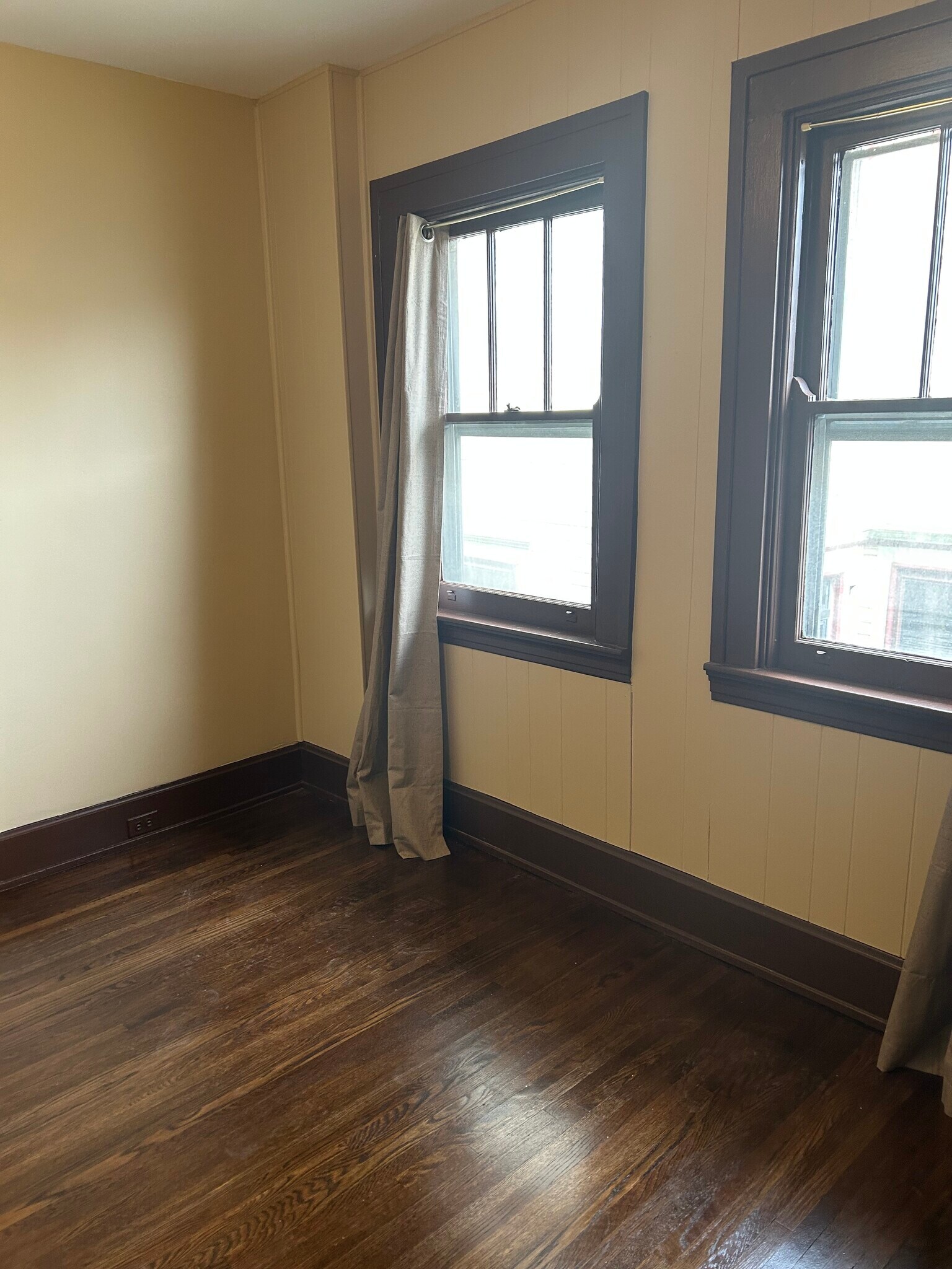 Building Photo - 228 McCormick Pl
