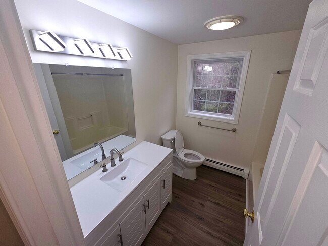 Building Photo - 5 Pine Crest Cir