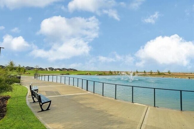 Building Photo - 31134 Delamere Turn trl Trl