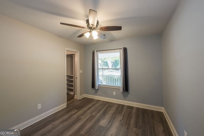 Building Photo - 895 Halston Ct