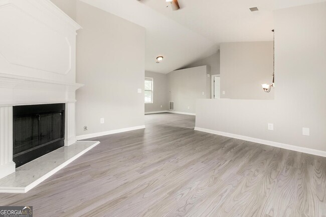 Building Photo - 1576 Norman Crossing